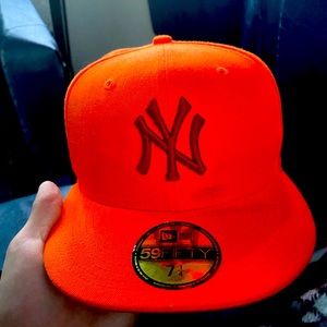 Rare 2001 fw21 daybreaker Ny Yankees flat brim fitted hat